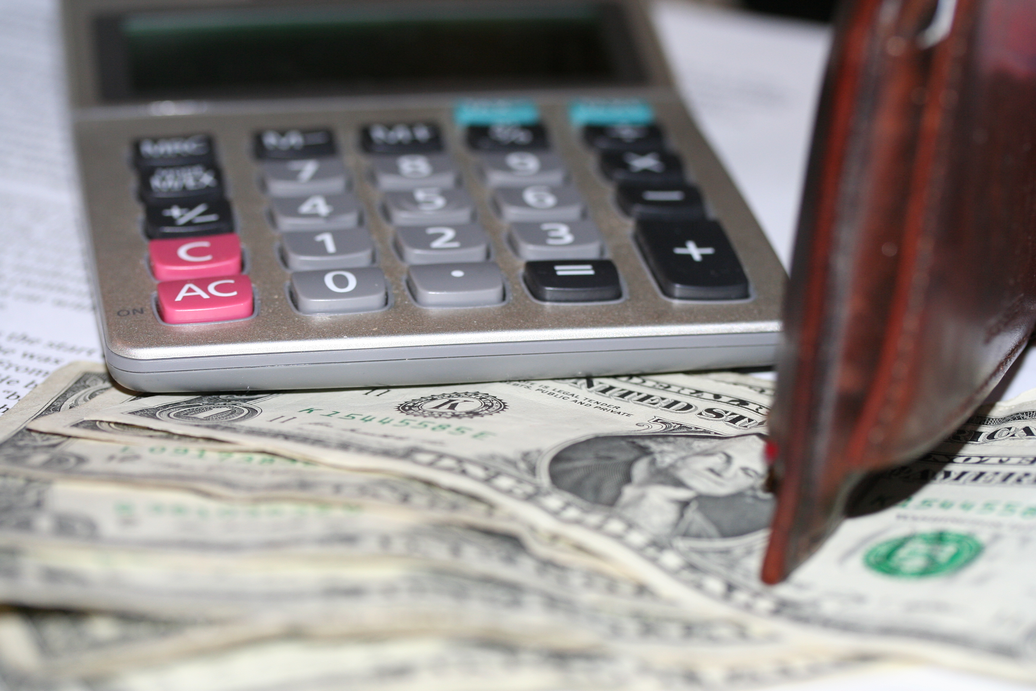 WHY IS IT SO DIFFICULT FOR RESTAURANTS TO MAKE MONEY?